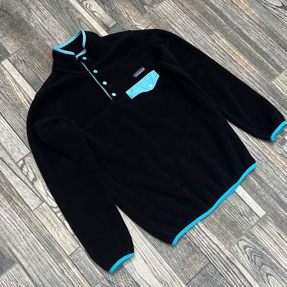 🔥 PATAGONIA SYNCHILLA Sherpa Fleece 4Snap Pullover Sweater Jacket Black/Aqua XS - Picture 4 of 10